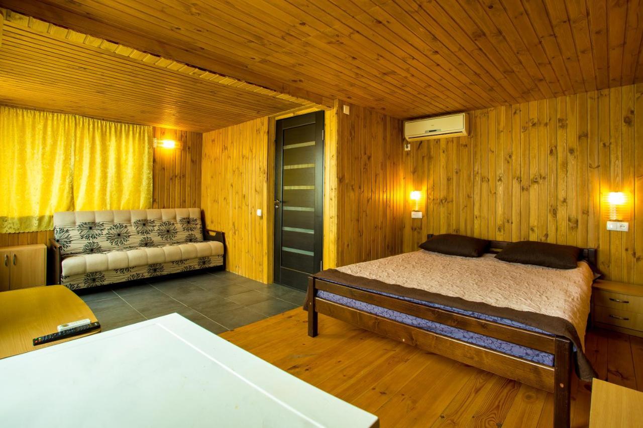 Б/О Pina Colada Hotel Ochakiv Exterior photo